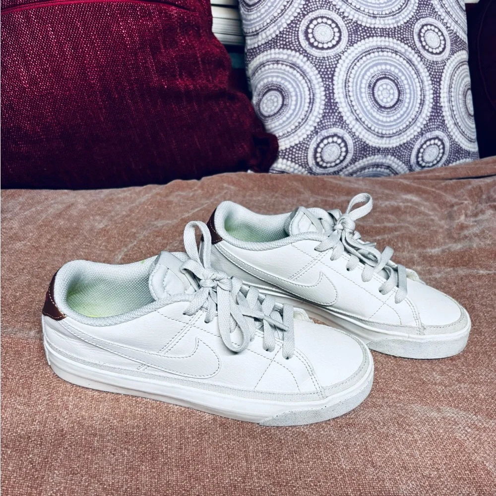 Nike White and Brown Sneakers - Picture 9 of 9